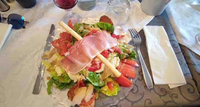 Restaurant Au Bouchon Provencal à Toulon, France