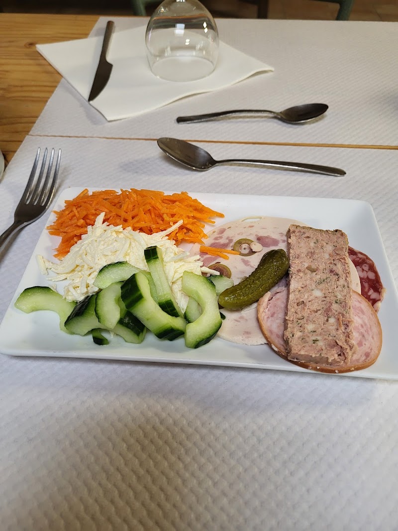 Restaurant Au Nouveau Port à Reims, France