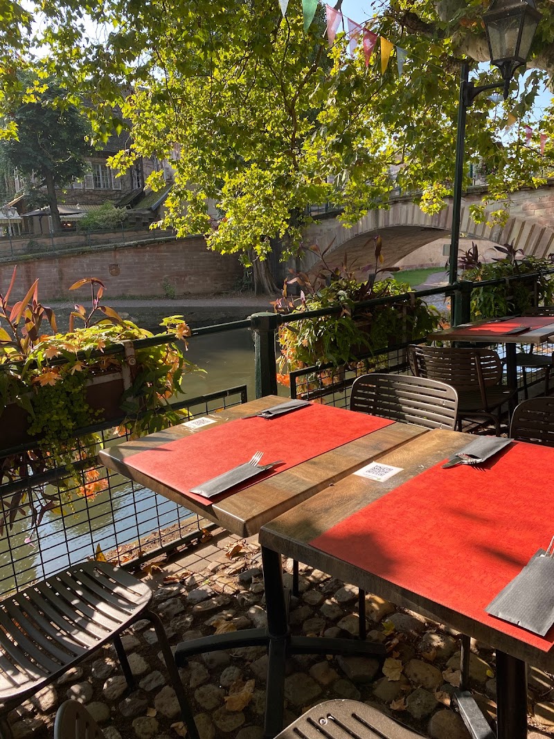 Restaurant Au Petit Bois Vert à Strasbourg, France