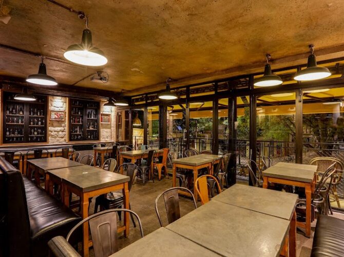 Restaurant Au Trappiste à Paris, France