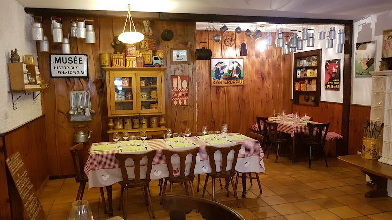 Restaurant Auberge des trois petits cochons à Plainfaing, France