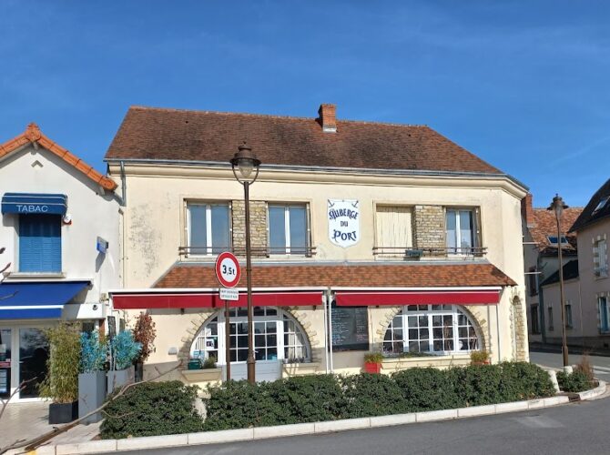 Restaurant Auberge du Port à Châteauneuf-sur-Loire, France