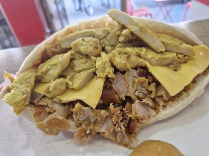 Restaurant Aux 3 Frères Kebab (halal) DÉLICES D’ISTANBUL à Dijon, France