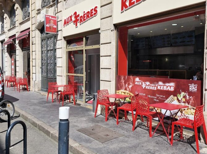 Restaurant Aux 3 Frères Kebab (halal) DÉLICES D’ISTANBUL à Dijon, France