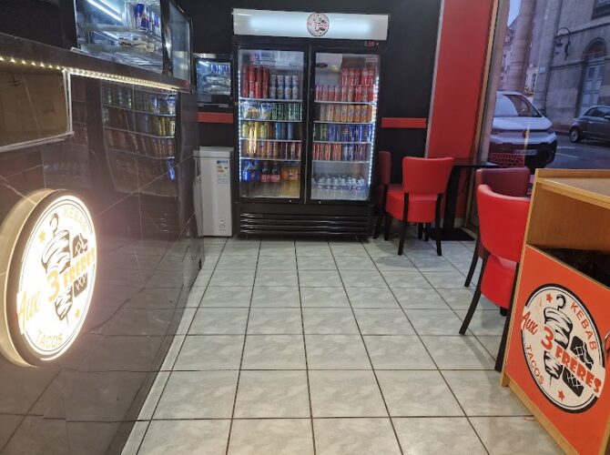 Restaurant Aux 3 Frères Kebab (halal) DÉLICES D’ISTANBUL à Dijon, France