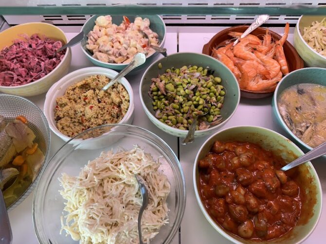 Restaurant Aux buffets d’anatole à Pézenas, France