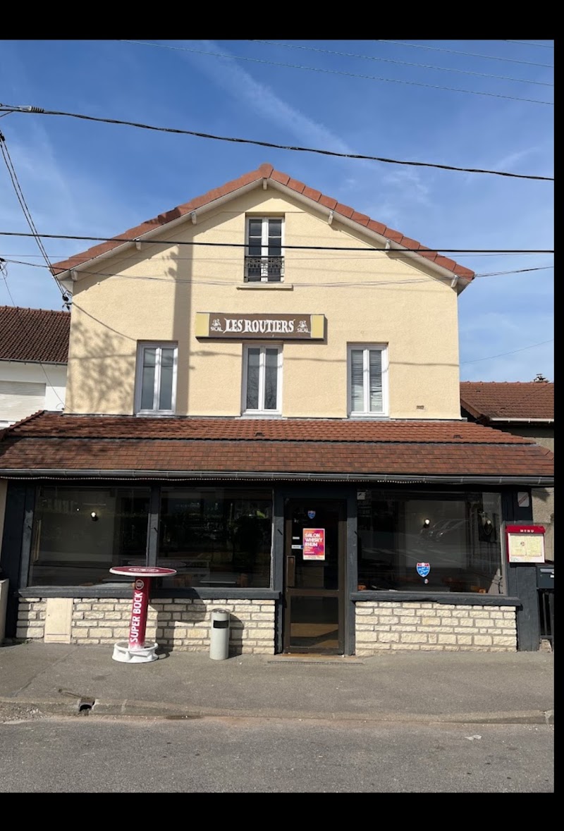 Restaurant Aux Routiers à Viry-Châtillon, France