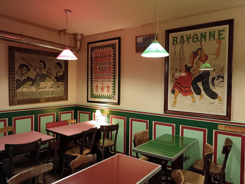 Restaurant Bar du Marché à Bayonne, France — photo 3