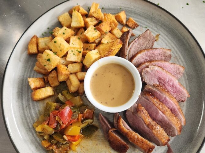 Bar restaurant le Marais à Moutier-d'Ahun, France