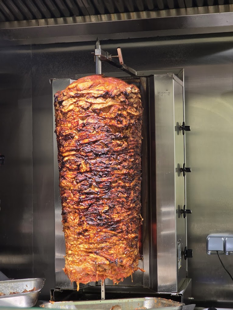 Restaurant Basis Saint Denis à Paris, France