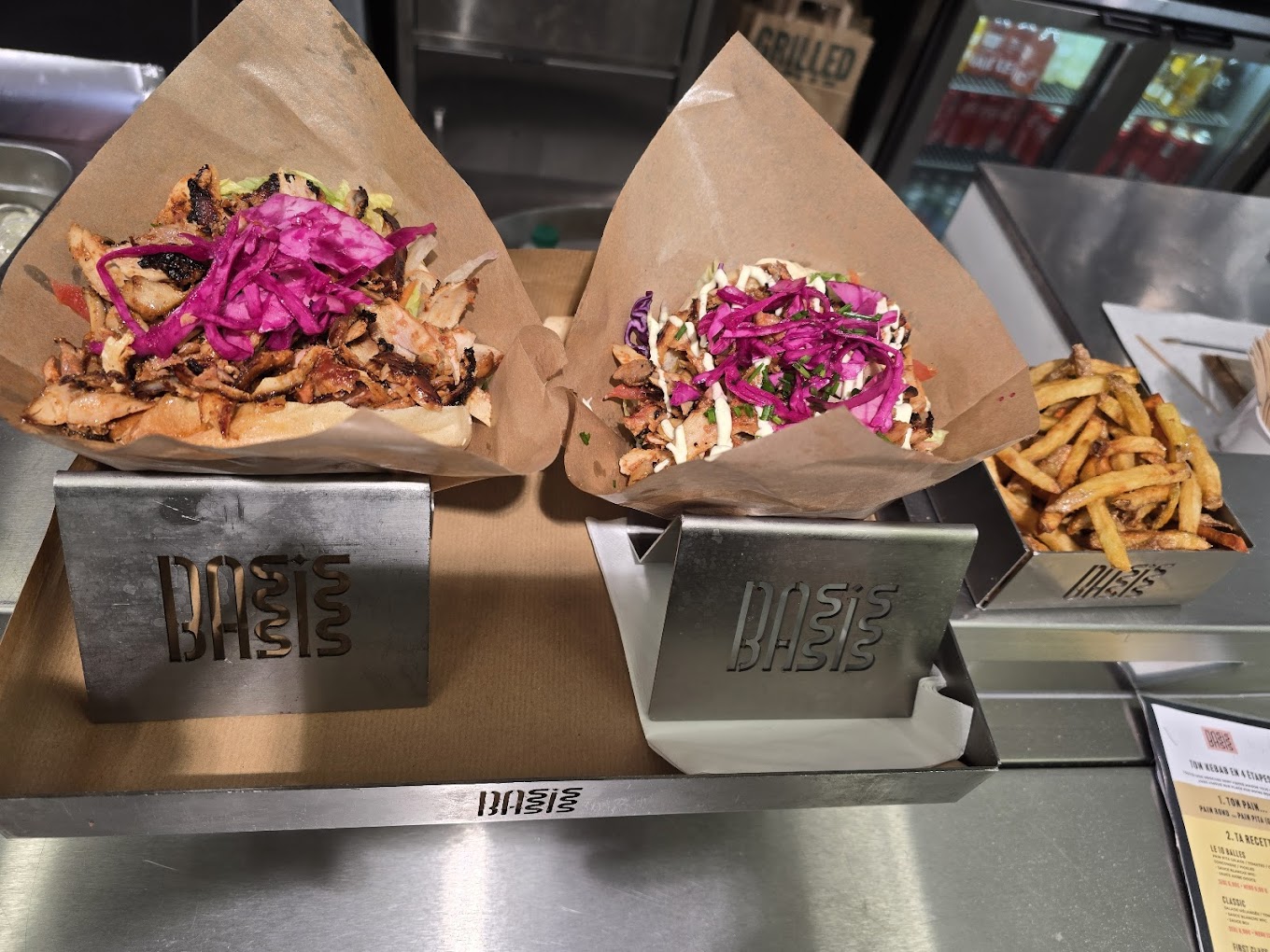 Restaurant Basis Saint Denis à Paris, France