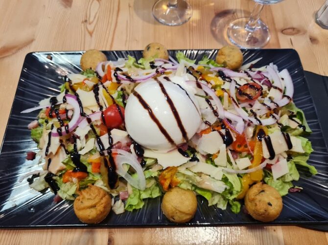 Basta Restaurant Café à Gap, France