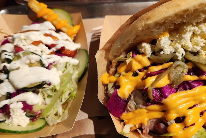 Restaurant Berliner Das Original – Kebab à Paris, France