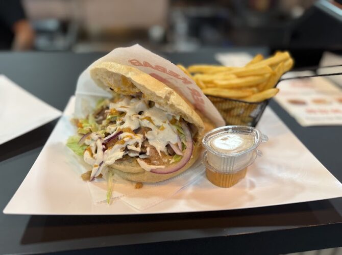 Restaurant BERLINER FOOD kebab à Lyon, France