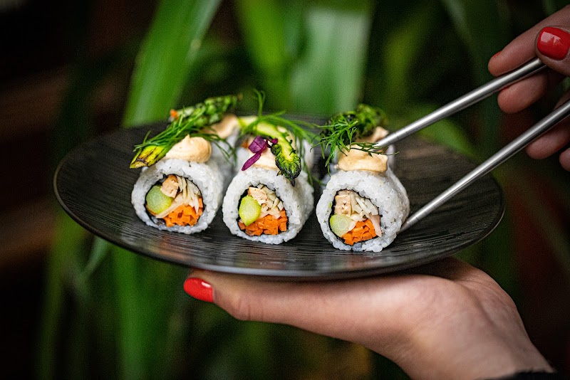 brEAThe Restaurant | Sushi végétal 🥢 à Paris, France