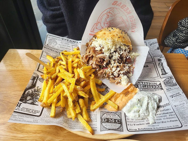 Restaurant Broche’ET Kebab à Paris, France