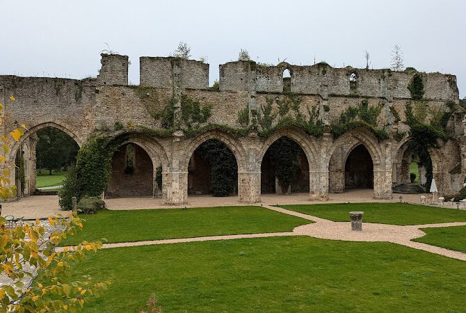 Restaurant Buffet-Déjeuner-Bŕunch aux Vaux de Cernay à Cernay-la-Ville, France