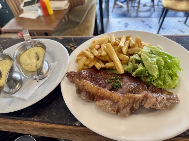 Restaurant Café Bruant à Paris, France — photo 1