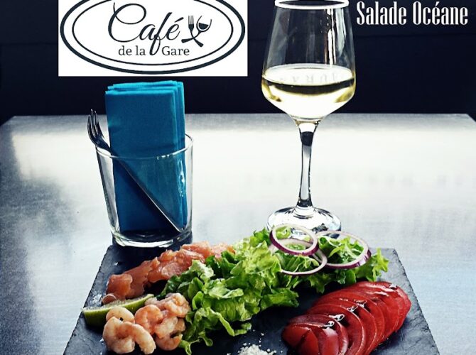 Restaurant Cafe de la Gare à Saint-Denis-de-l'Hôtel, France