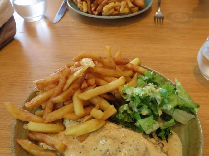 Restaurant Café de la Place à Boussac, France