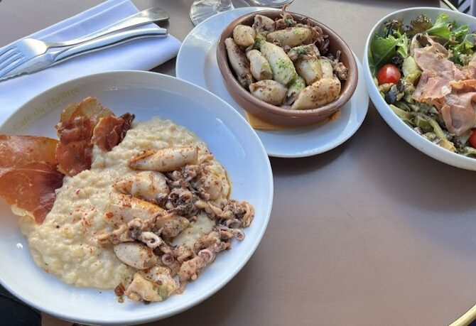 Restaurant Café du Théatre à Bayonne, France