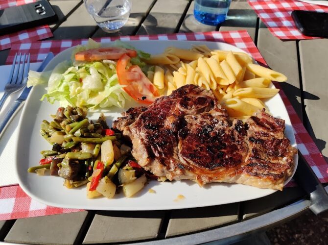 Café restaurant le relais à La Seyne-sur-Mer, France