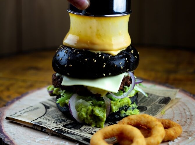 Restaurant CALIFORNIAN BURGER & COFFEE à Saint-Étienne, France