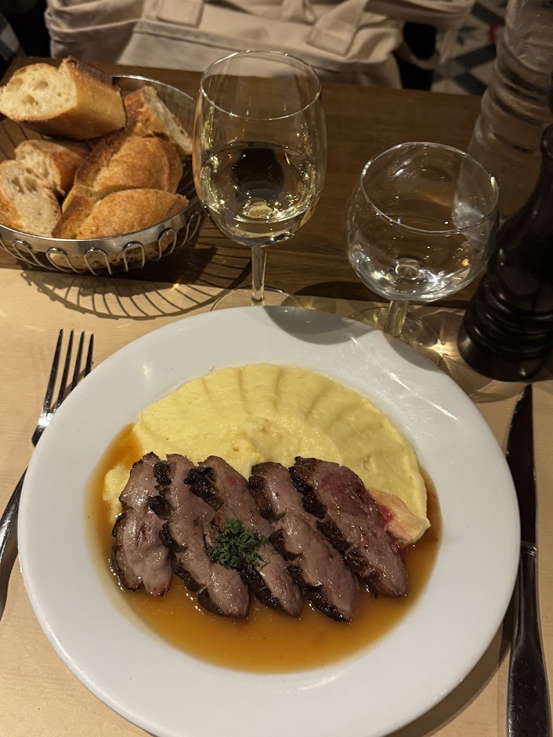 Restaurant Camille à Paris, France