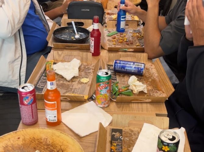 Restaurant Cantine Avenue | Burger, Sandwich & Pasta à Pontault-Combault, France