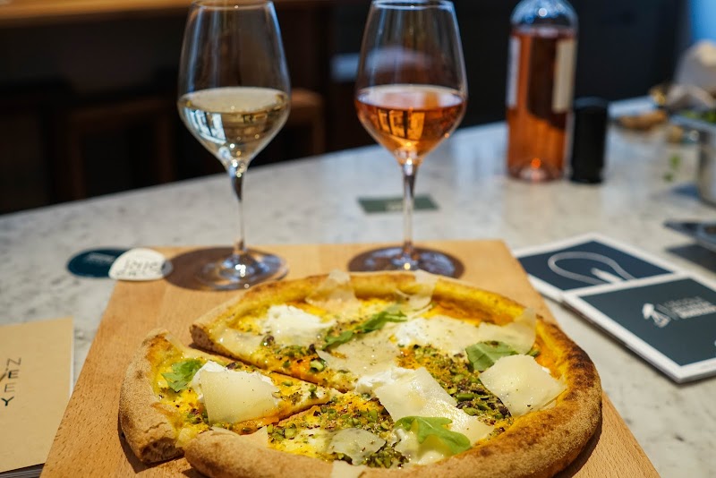 Restaurant Capperi – Pizzaioli Italiani à Bordeaux, France