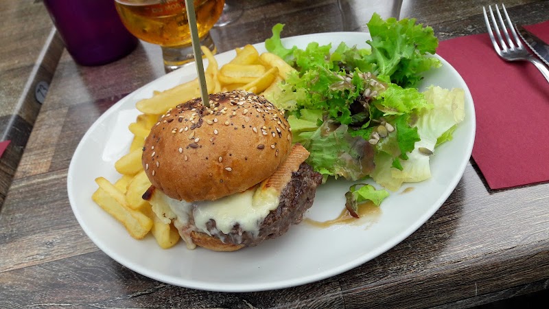 Restaurant Caribou à Les Déserts, France