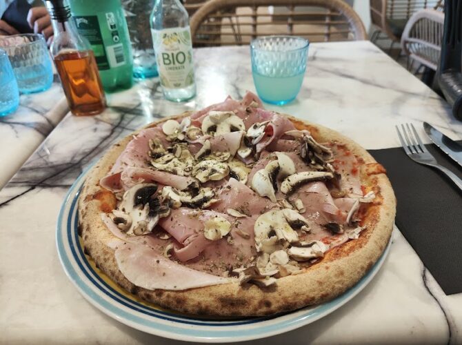 Restaurant casa viale lyon 8 à Lyon, France