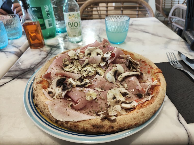 Restaurant casa viale lyon 8 à Lyon, France