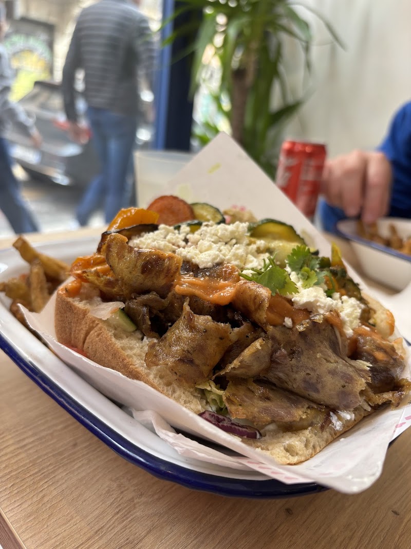 Restaurant CHËF – berliner kebap à Lyon, France