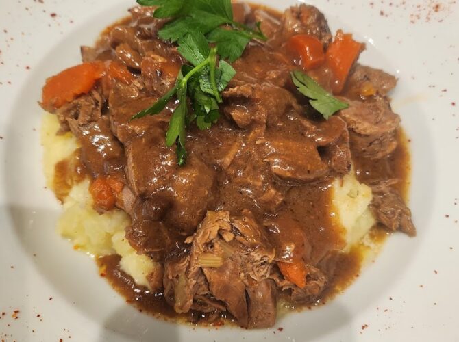 Restaurant Chez les Poulettes à Bayonne, France