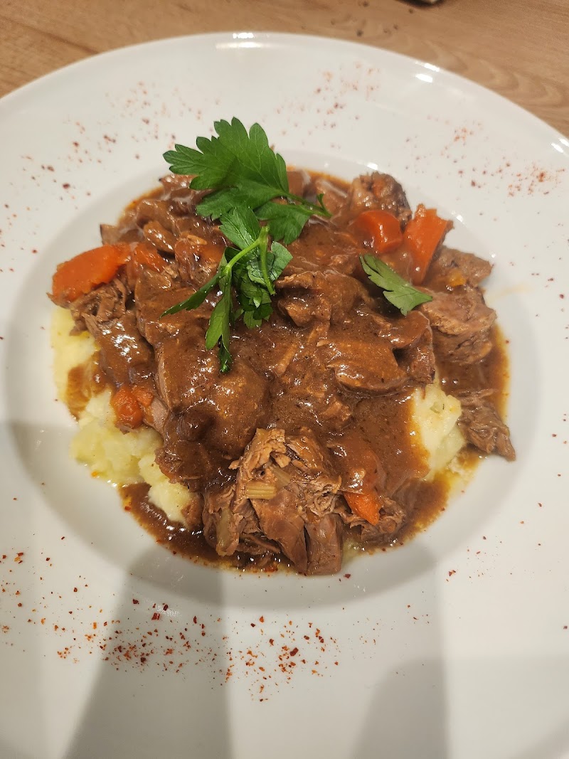 Restaurant Chez les Poulettes à Bayonne, France — photo 3