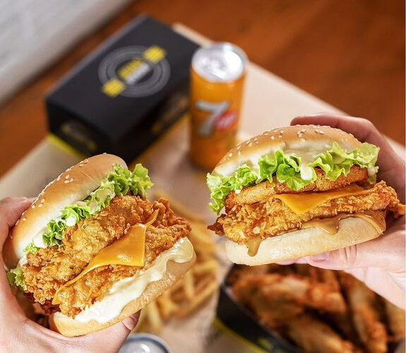 Restaurant Chicken Street Tours Naan & Fried Chicken à Tours, France