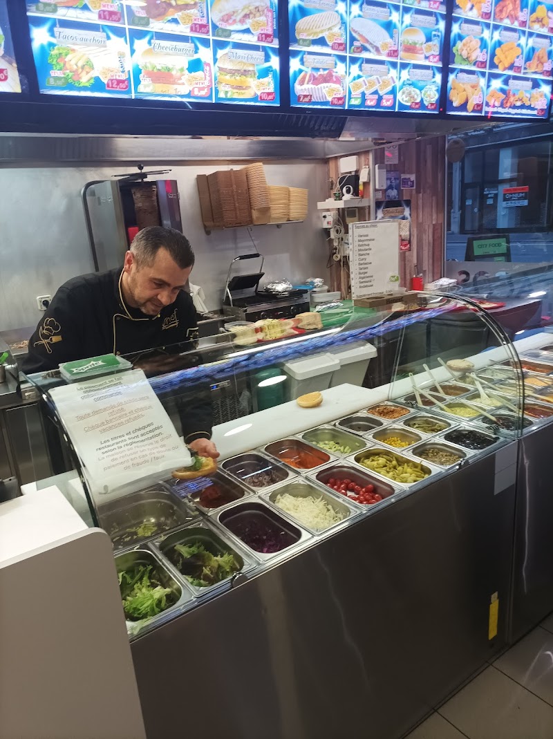 Restaurant City Food à Lyon, France