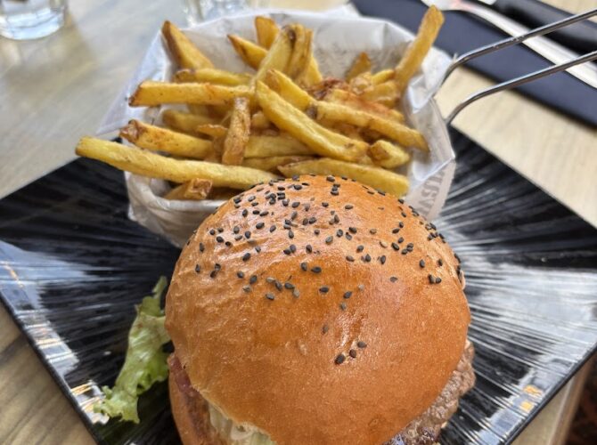 Restaurant COCO Chamonix à Chamonix-Mont-Blanc, France