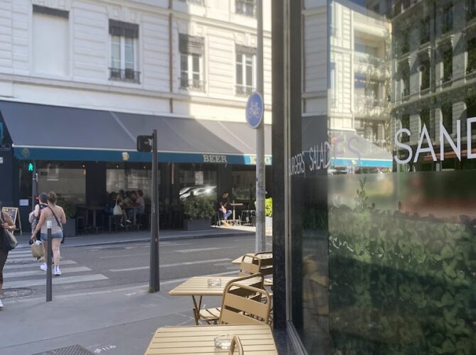 Restaurant Corner Food à Lyon, France