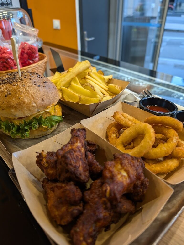 Corner Food