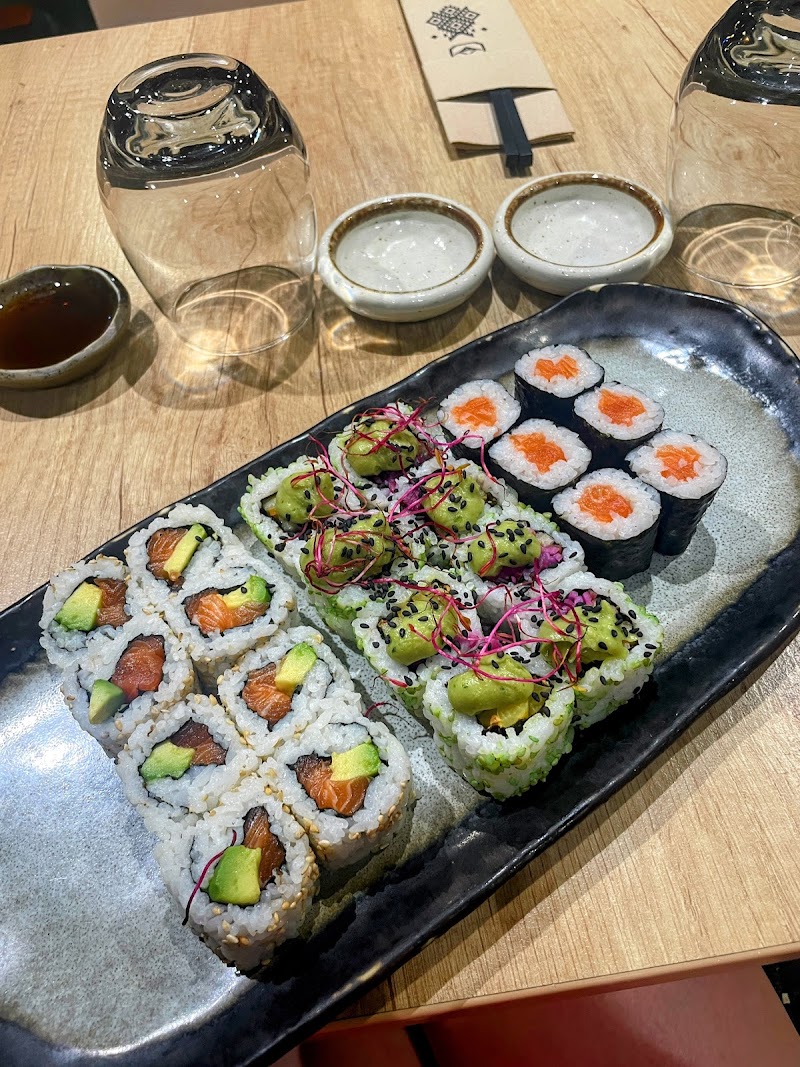 Restaurant Côté Sushi Marseille Joliette à Marseille, France