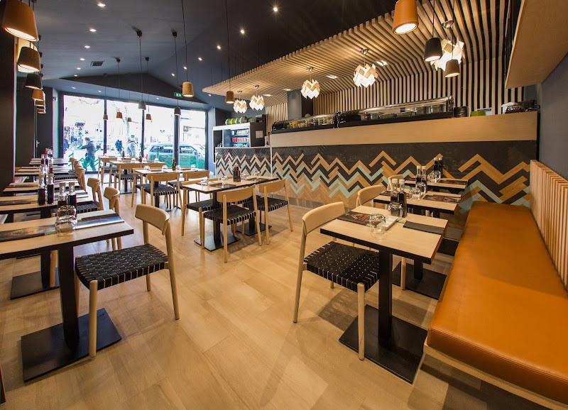 Restaurant Côté Sushi Marseille St Barnabé à Marseille, France