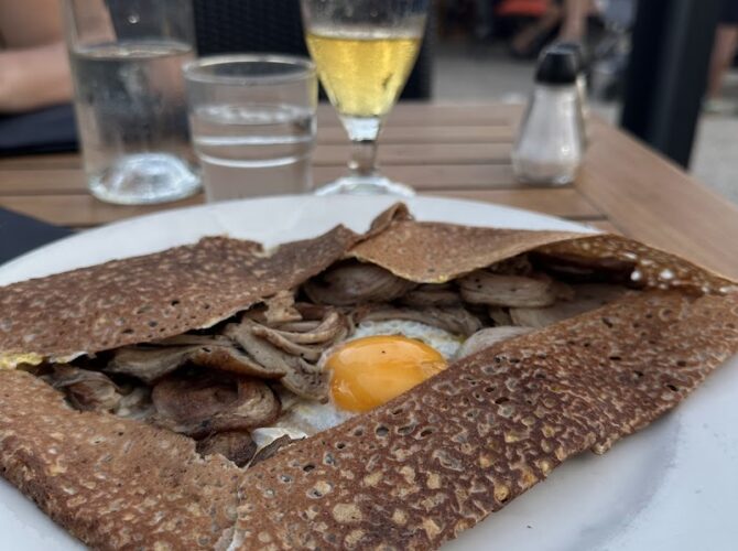 Restaurant Créperie Les Deux Frères à La Seyne-sur-Mer, France
