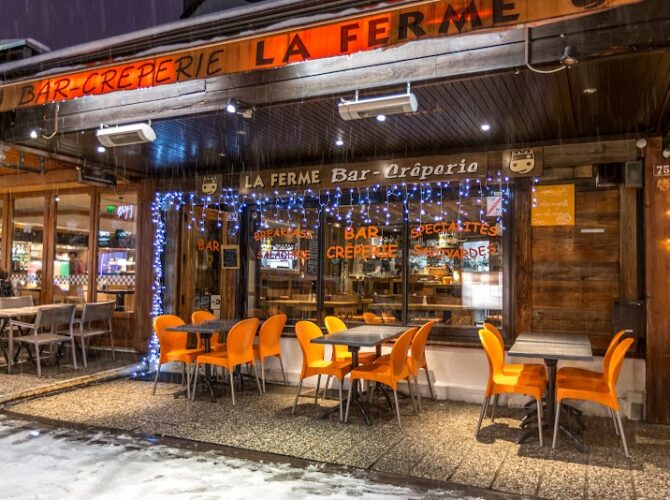 Crêperie, restaurant la Ferme à Chamonix-Mont-Blanc, France
