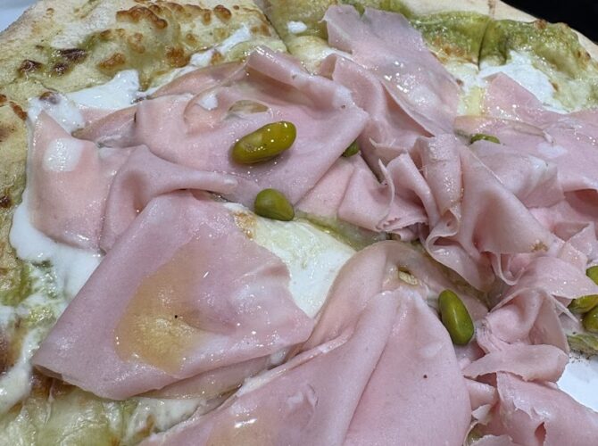 Restaurant Cucina à Champfleury, France