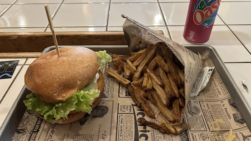 Restaurant Deiz Mat Burger à Rennes, France