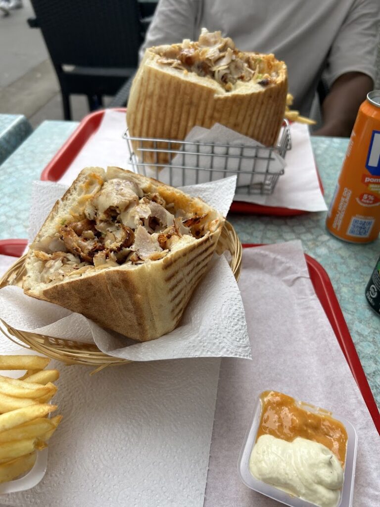 Restaurant Delice kebab cafe-resto à Lyon, France