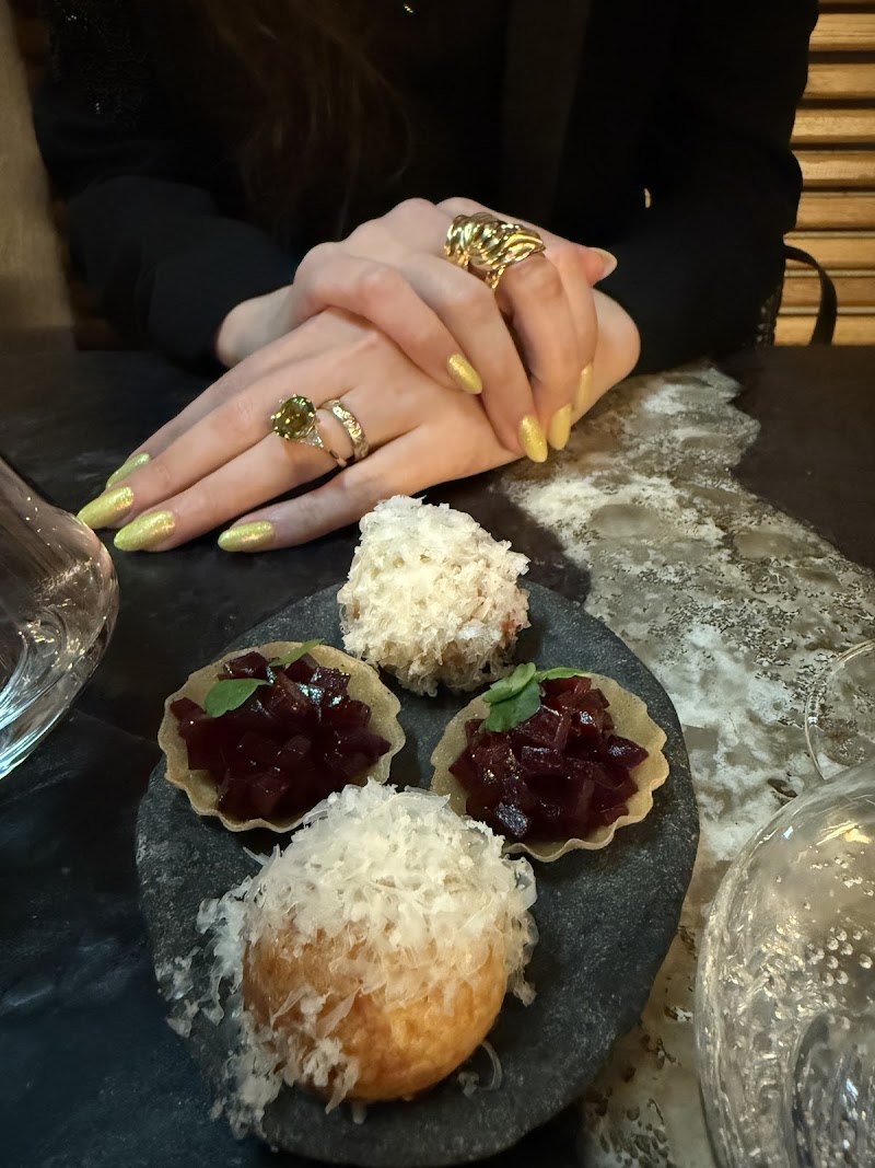 Restaurant Dessance à Paris, France