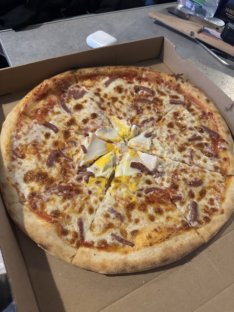 Restaurant Dinapoli pizza à Brest, France